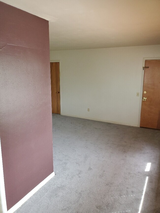 Foto del edificio - 1301 Jewel Ct