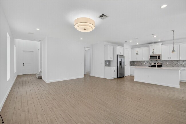 Foto del edificio - 4280 Buttonwood Dr