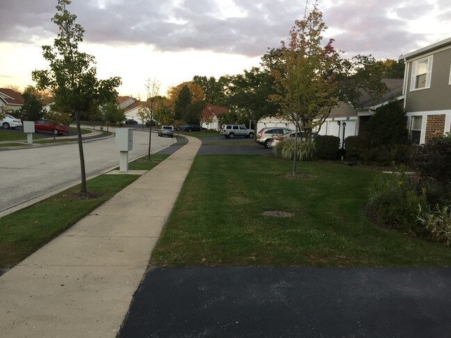 Foto del edificio - 531 N Deer Run Dr