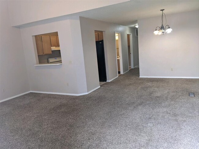 Building Photo - 1029 Rambling Oaks Dr