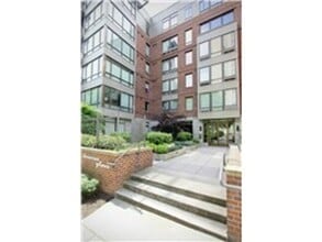 Building Photo - 4547 8th Ave NE