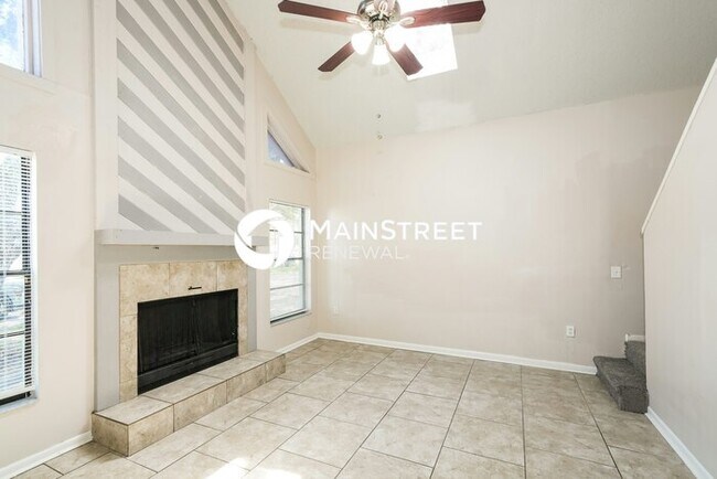 Foto del edificio - 3 Bedroom Pet-Friendly Home in Tampa, FL w...