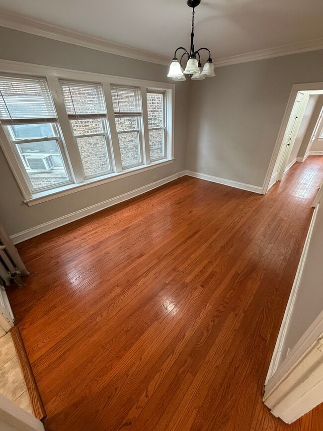 Foto del edificio - 7819 S Cornell Ave