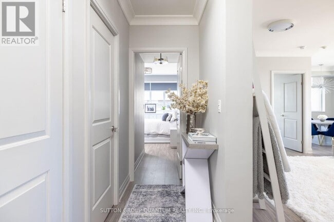 Photo du bâtiment - 400 Adelaide St E