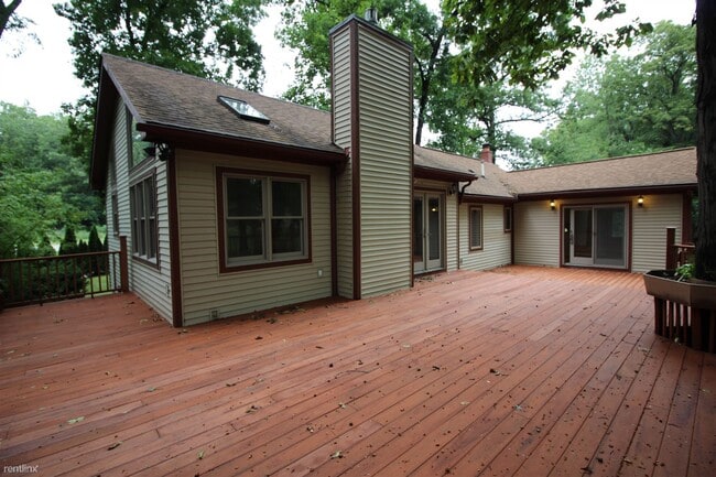 Building Photo - 3 br, 3 bath House - 4545 Carpenter Rd