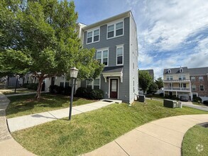 Building Photo - 2617 Avinity Pl