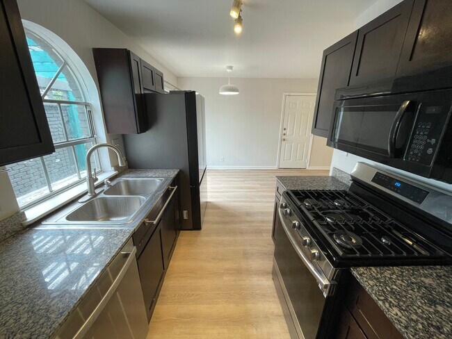 Foto del edificio - 7201 Grand Canyon Dr