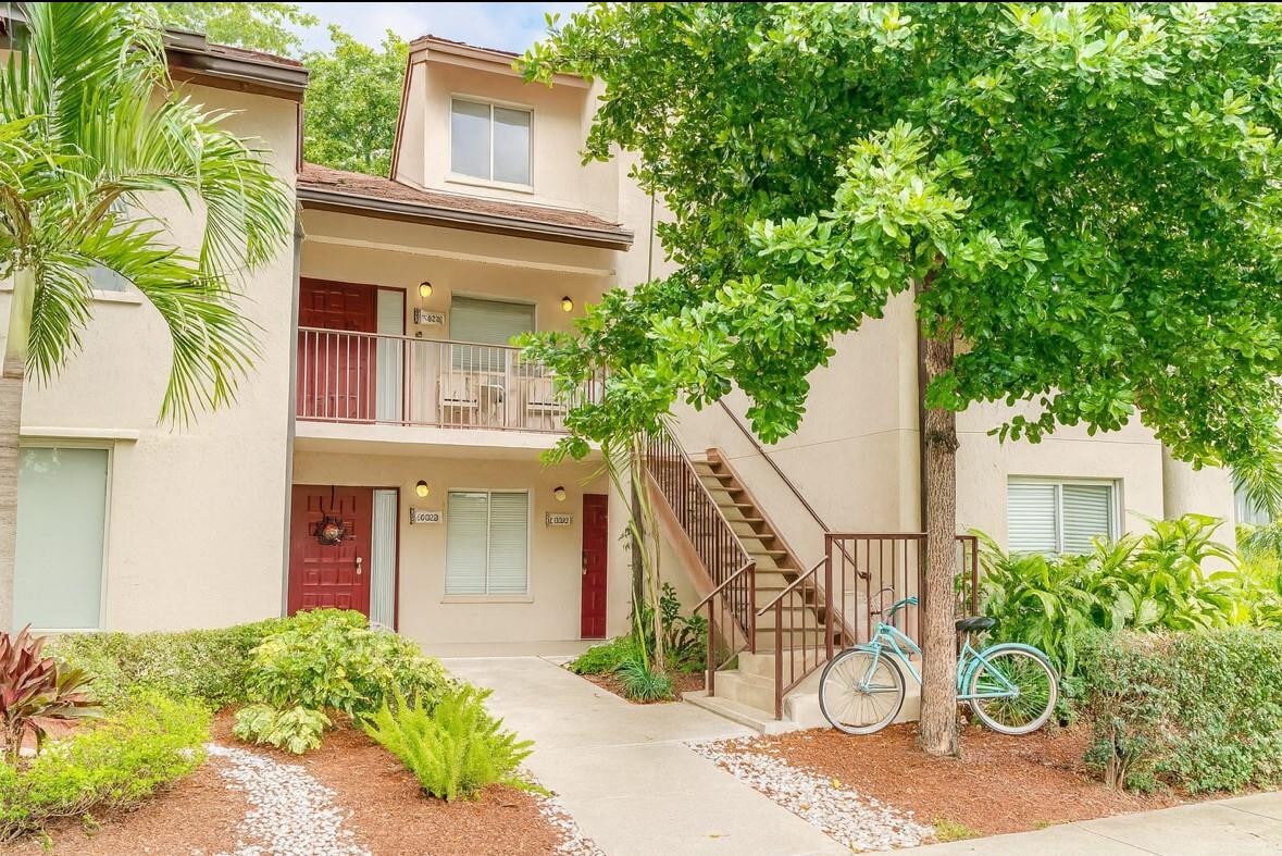 Primary Photo - 9215 SW 141st Pl