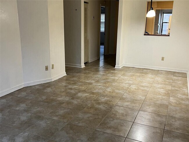 Foto del edificio - 3401 NW 52nd Terrace