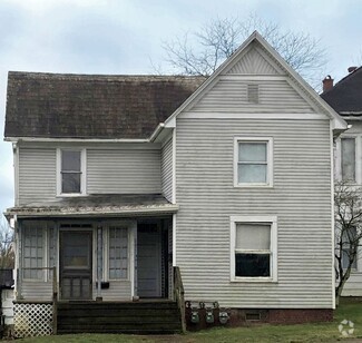 Building Photo - 854 Greene St