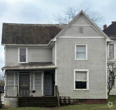 Building Photo - 854 Greene St