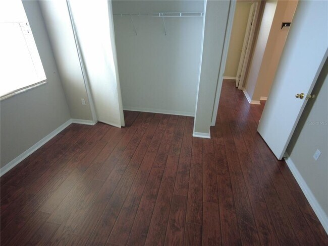 Foto del edificio - 2721 Amanda Kay Way