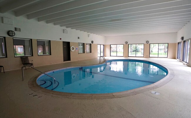 Building Photo - Charlton Park