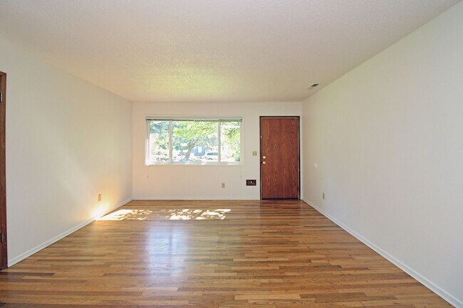 Foto del edificio - 6024-6024 NE Milton St