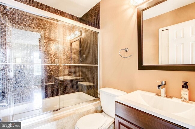 Building Photo - 12802 Carousel Ct