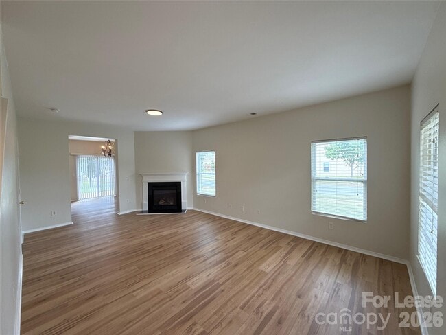 Building Photo - 9402 Darwick St