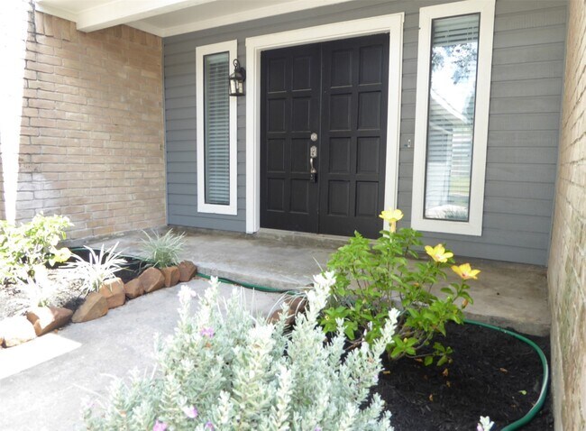 Building Photo - 21311 Park Mt Dr