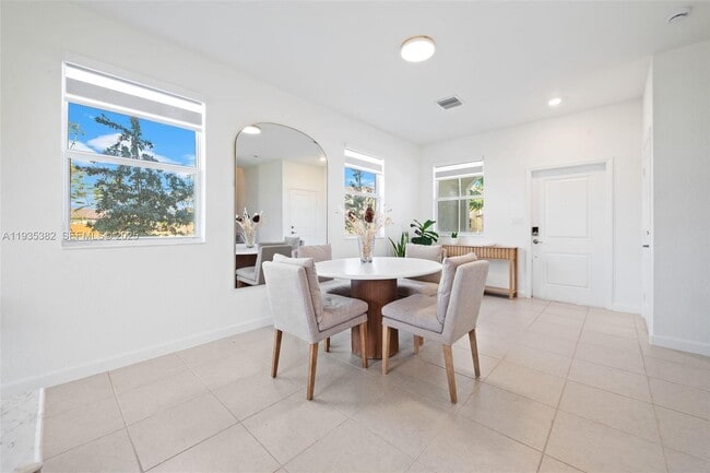 Foto del edificio - 2400 SE 29th St