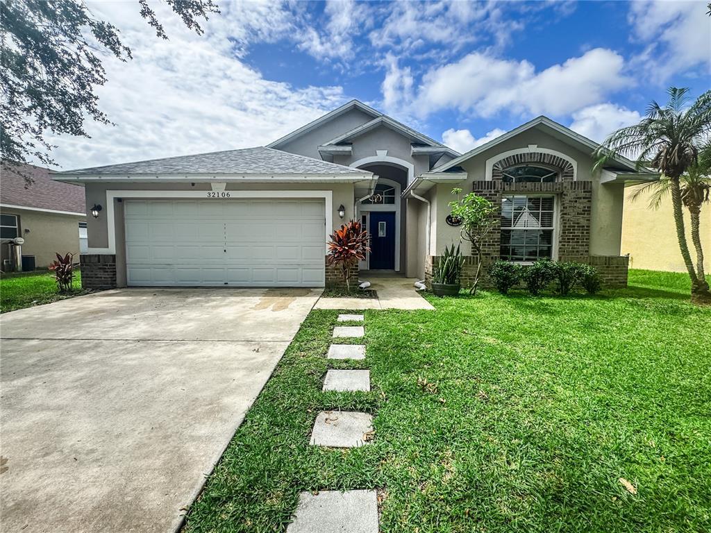 Foto principal - 32106 Cypress Valley Dr
