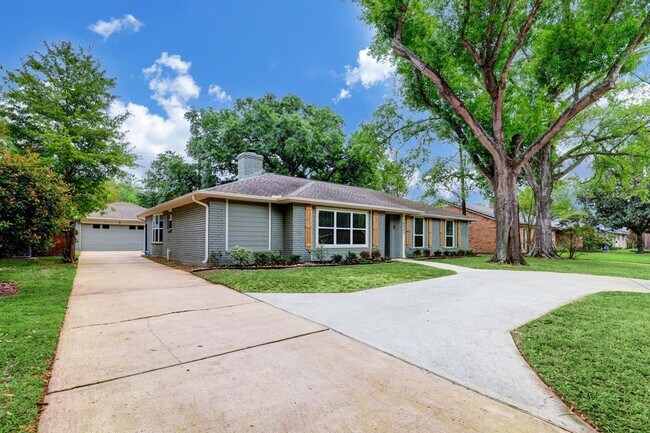 Foto del edificio - 10903 Hillcroft St