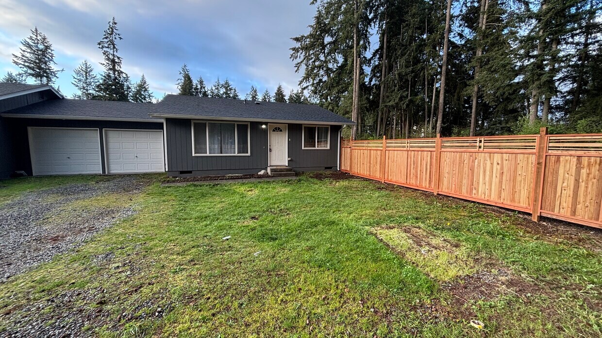 Foto principal - 18609 78th Ave E