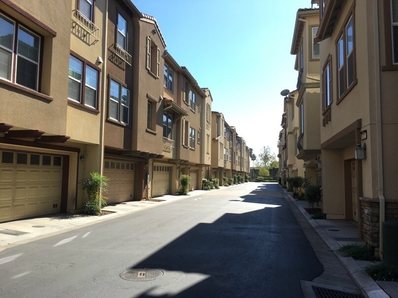 690 Claridad Loop, Milpitas, CA 95035 House Rental in Milpitas, CA