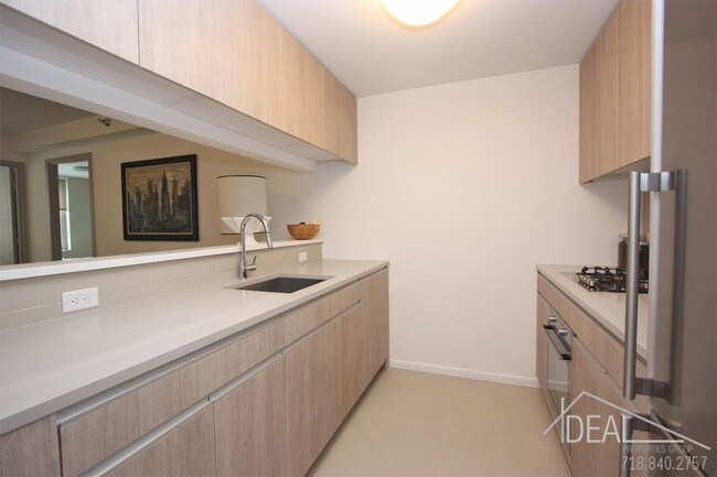 Foto del edificio - Luxury 1 Bedroom Apartment in Crown Heights
