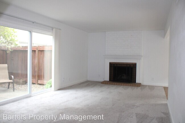 Foto del edificio - 2 br, 2 bath House - 1366 Ridgecrest Rd