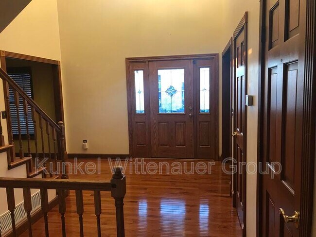 Foto del edificio - 225 Archview Dr