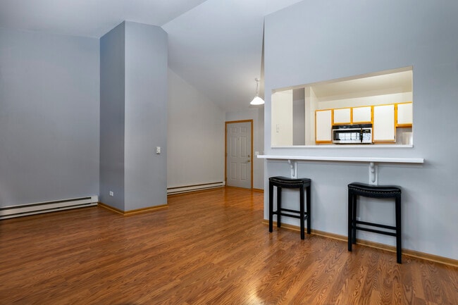 Building Photo - 410 Cunat Blvd