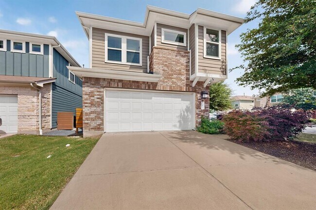 Foto del edificio - 5915 Swayden Ln