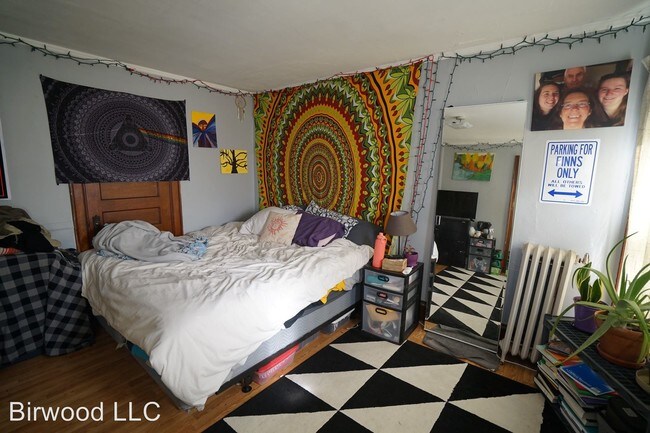 Building Photo - 5 br, 2 bath Apartment - 512 W. Mifflin St.