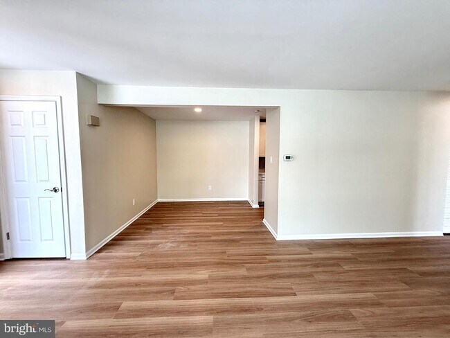 Foto del edificio - 31013 Bennett Pl