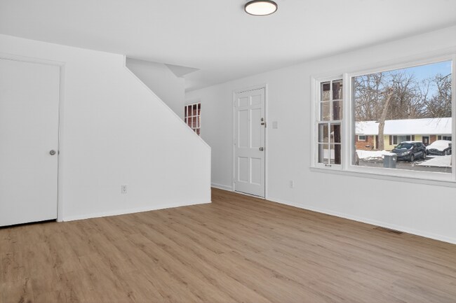 Foto del edificio - 2007 W 75th Pl