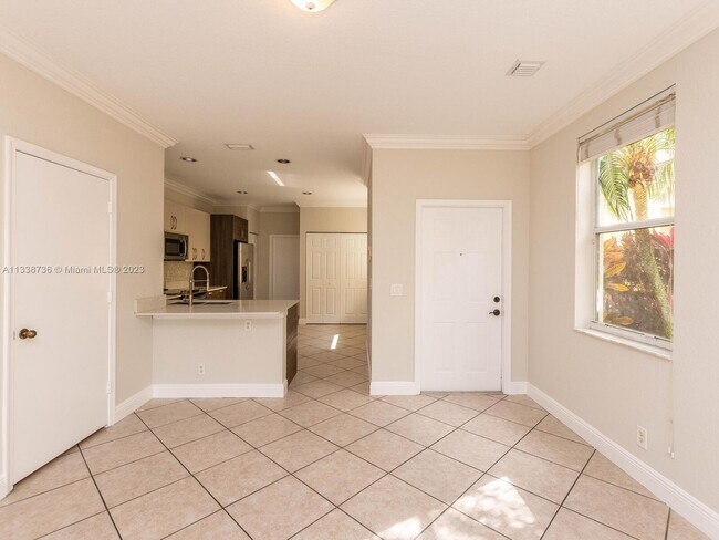 Building Photo - 2277 Pasadena Way