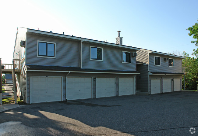 Building Photo - Valley Way Village Apartments