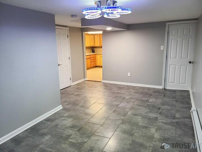 Foto del edificio - 10829 Academy Rd