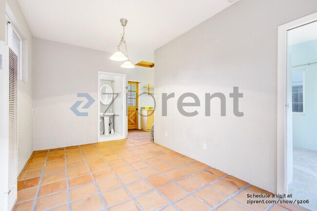 Foto del edificio - 1448 Jefferson Ave