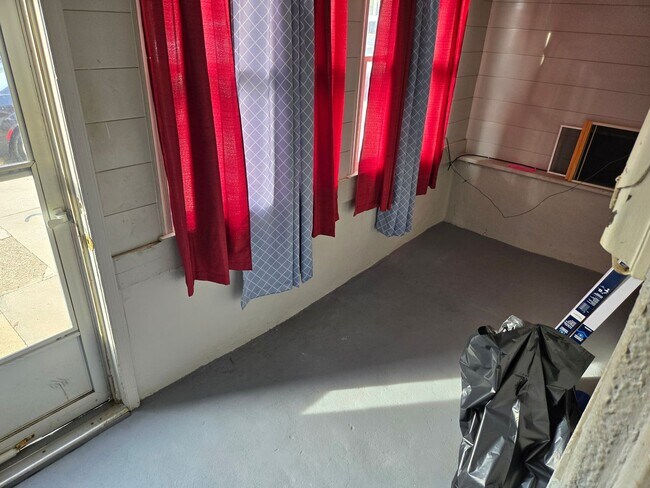 Foto del edificio - 3 Bedroom 1 Bathroom Townhouse