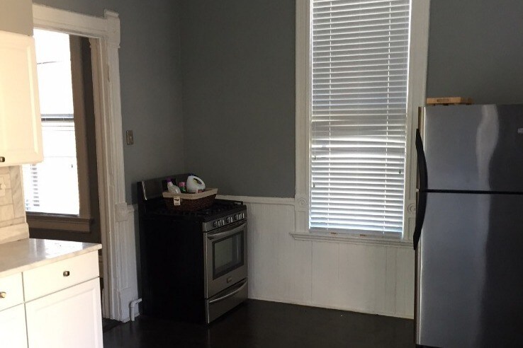Foto principal - 721 W Wrightwood Ave