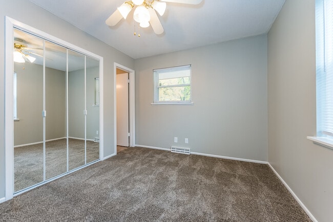 Foto del edificio - 18210 E 27th St S