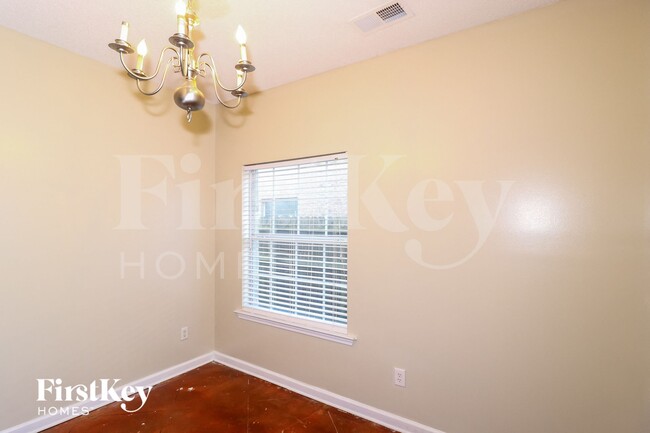 Foto del edificio - 10223 Macon Rd