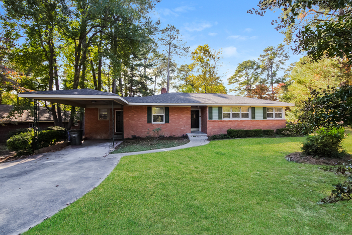 Foto principal - Inviting Brick Ranch