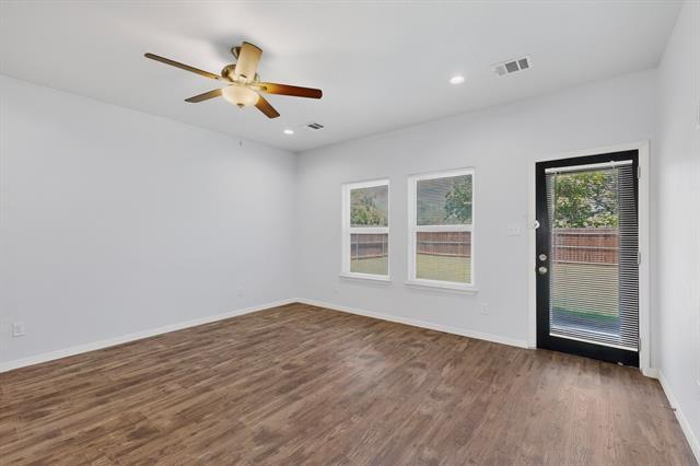 Foto del edificio - 5838 Humbert Ave
