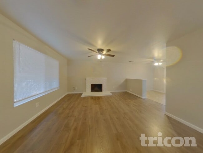 Building Photo - 2308 Clinton Ct