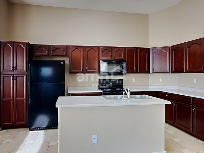 Building Photo - 3012 S 257th Dr