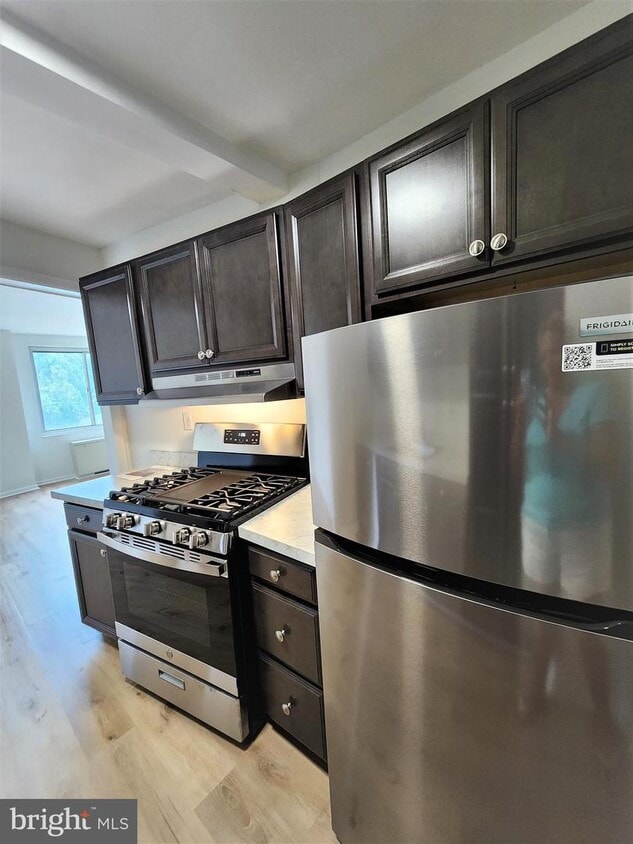 Foto principal - 10201 Grosvenor Pl