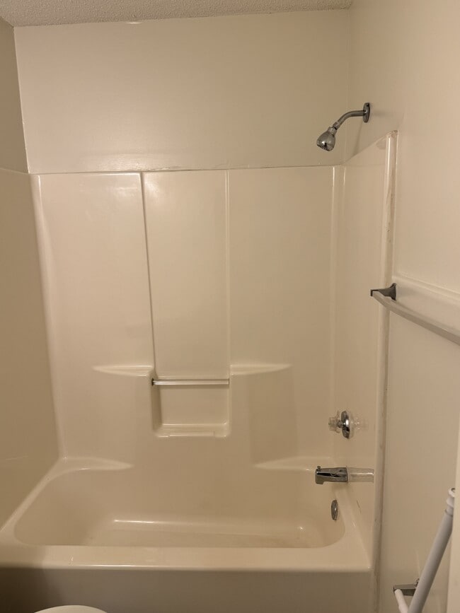 Building Photo - 712 Patton Cir