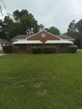 Building Photo - 3625 Woodlawn Ave