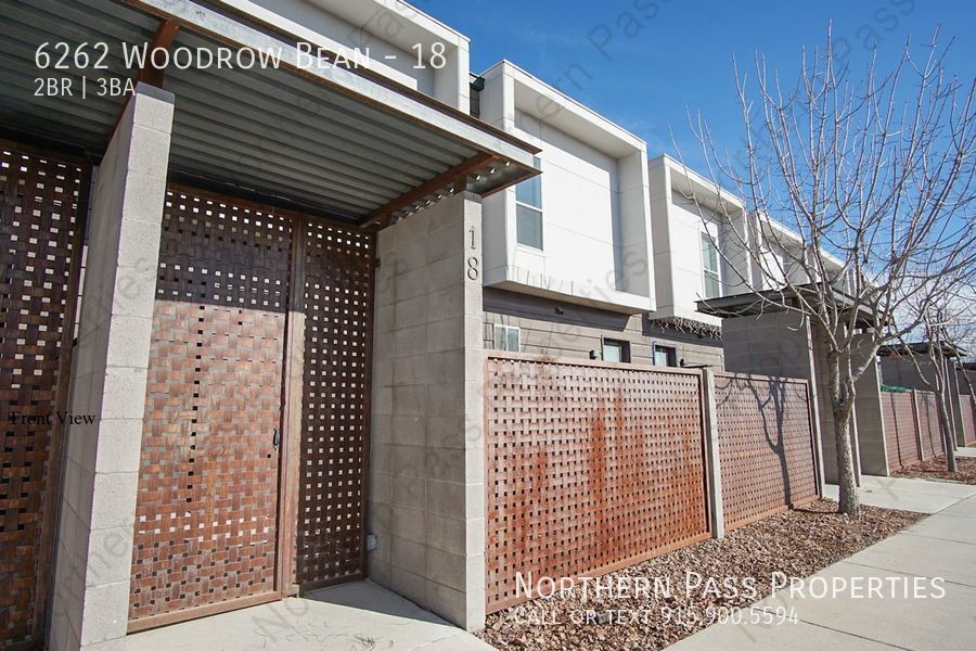 Primary Photo - 2 BDR Townhome Near Parkland MS!